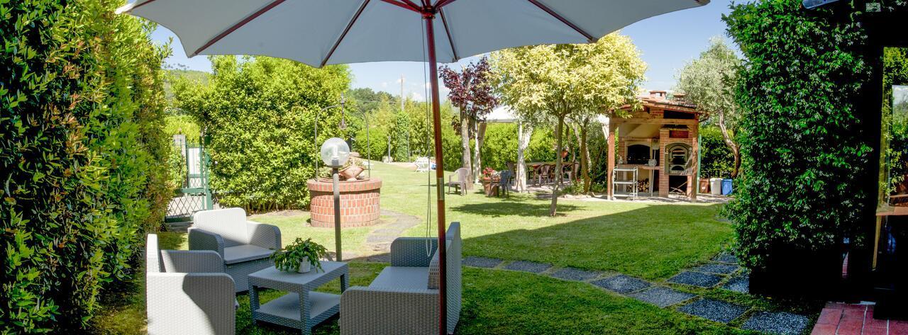 Casa Del Merlo SantʼAndrea di Compito エクステリア 写真